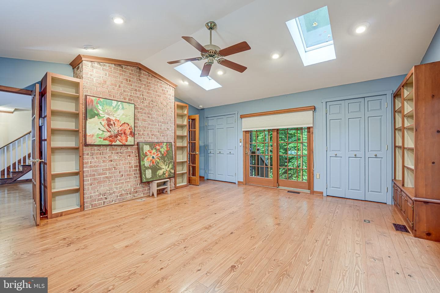 12042 Kahns Road photo 17