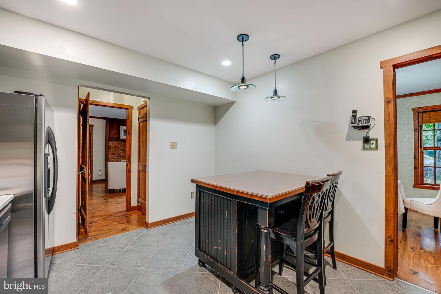 12042 Kahns Road photo 22