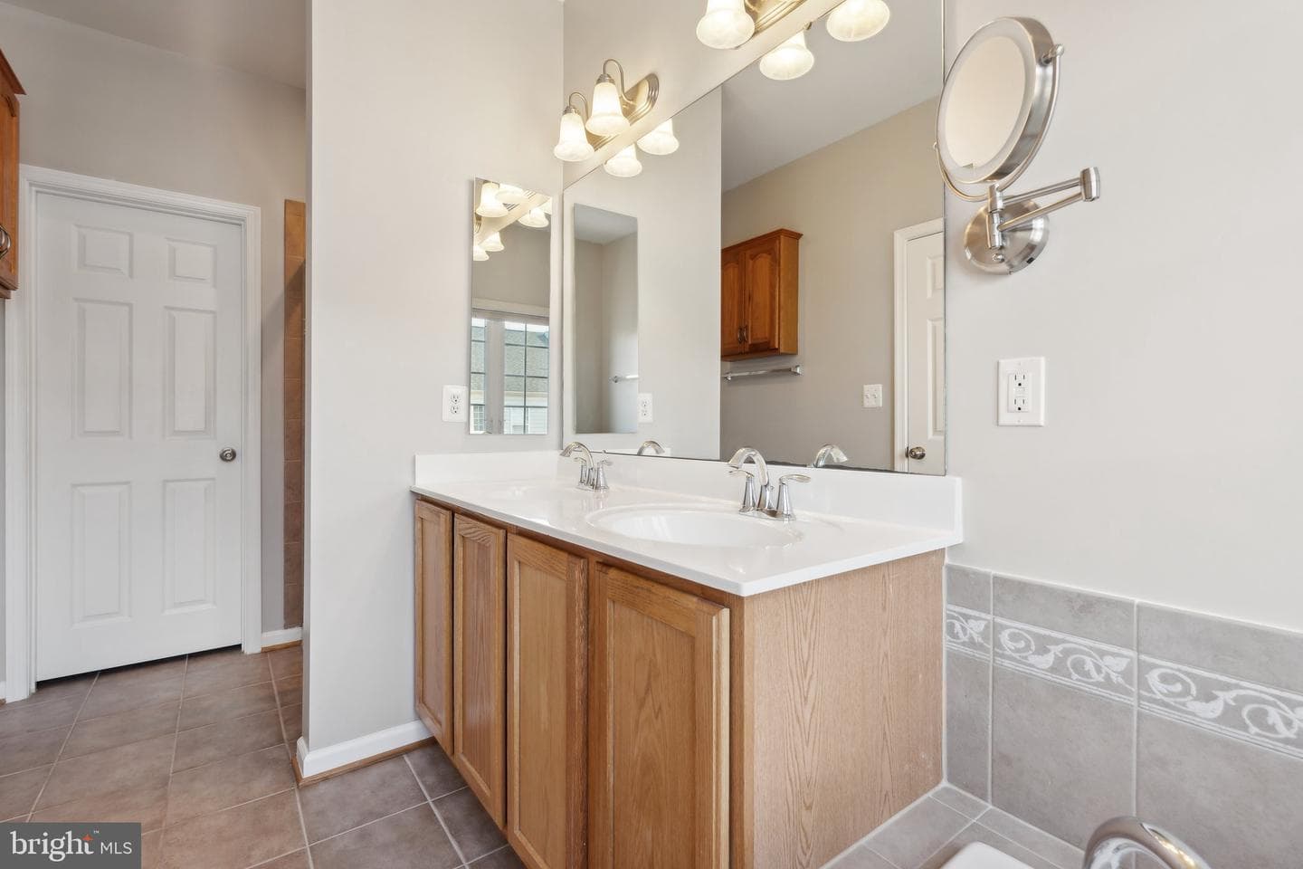 2102 Abbottsbury Way photo 22