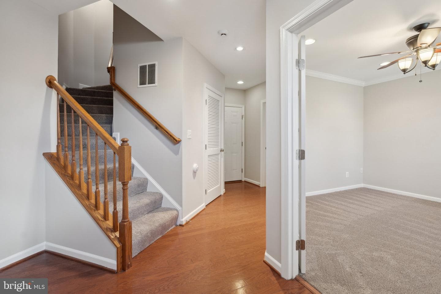 2102 Abbottsbury Way photo 4