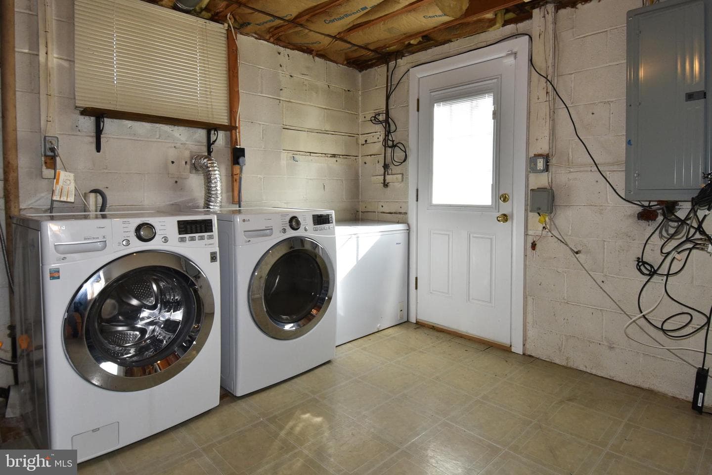 14223 Bismark Avenue photo 37