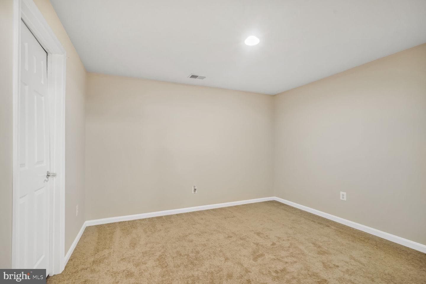4445 Torrence Place photo 5