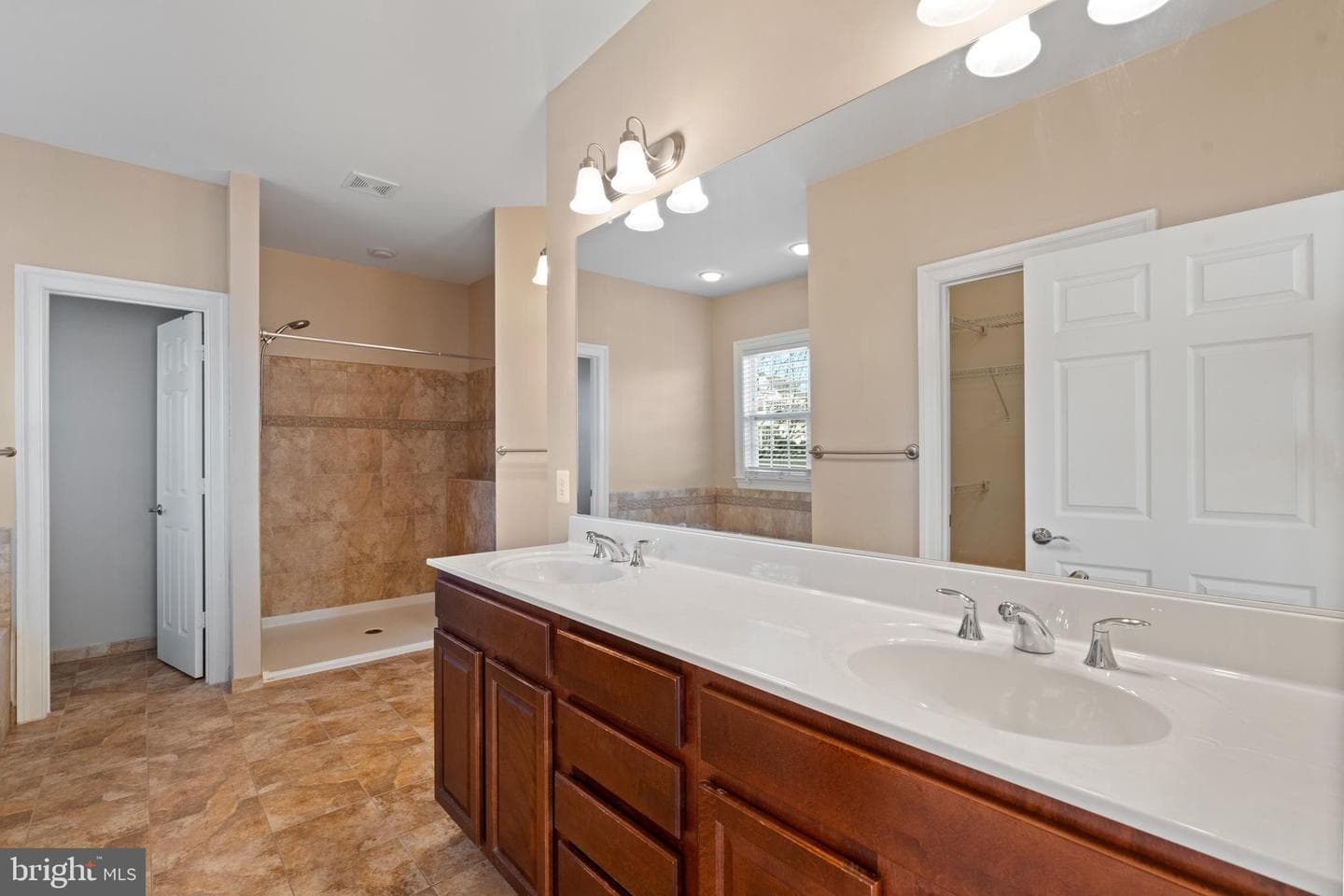 14410 Broadwinged Drive photo 28