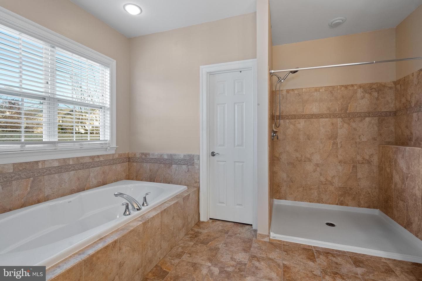 14410 Broadwinged Drive photo 29