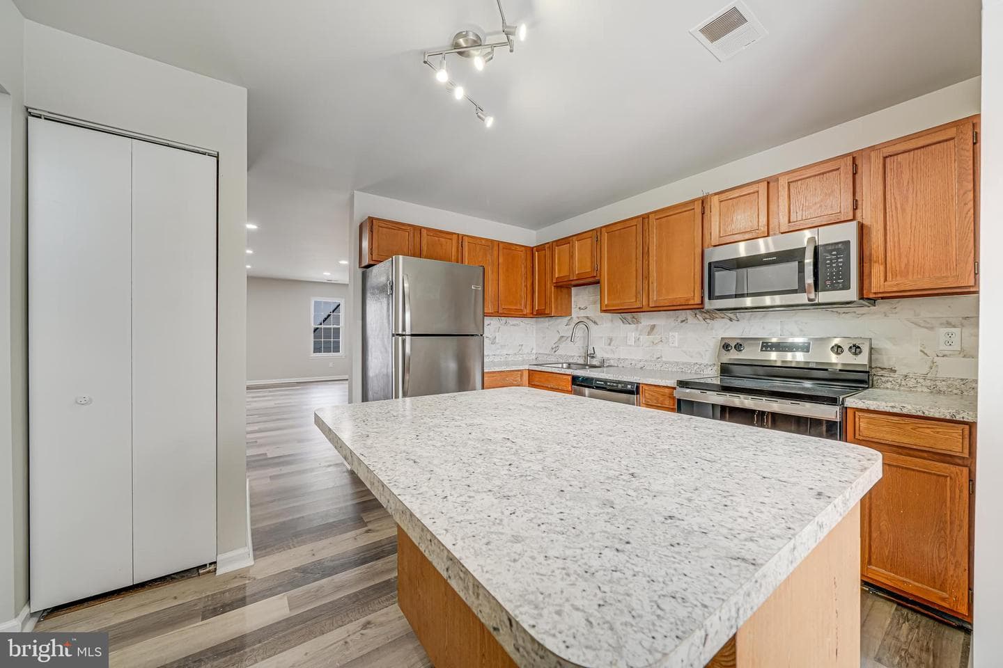 16200 Taconic Circle #66d photo 11