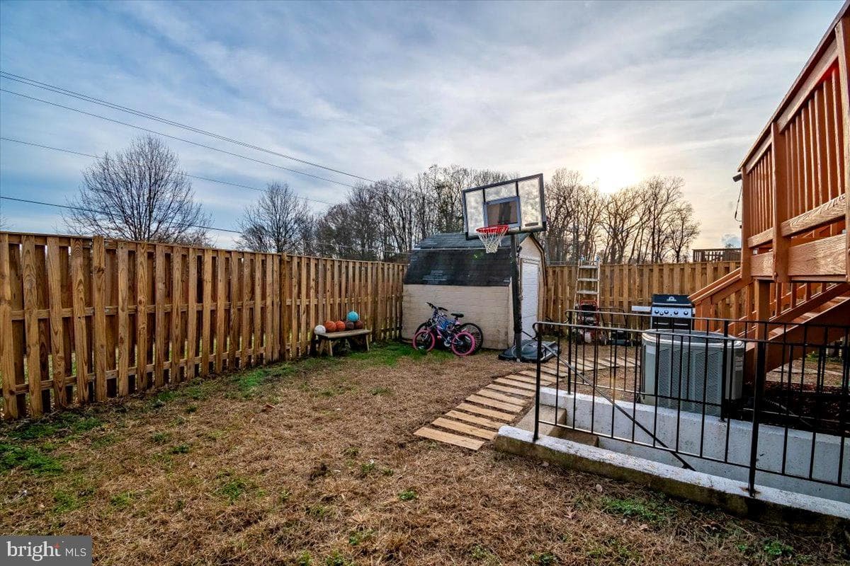 1823 Tilletson Place photo 12