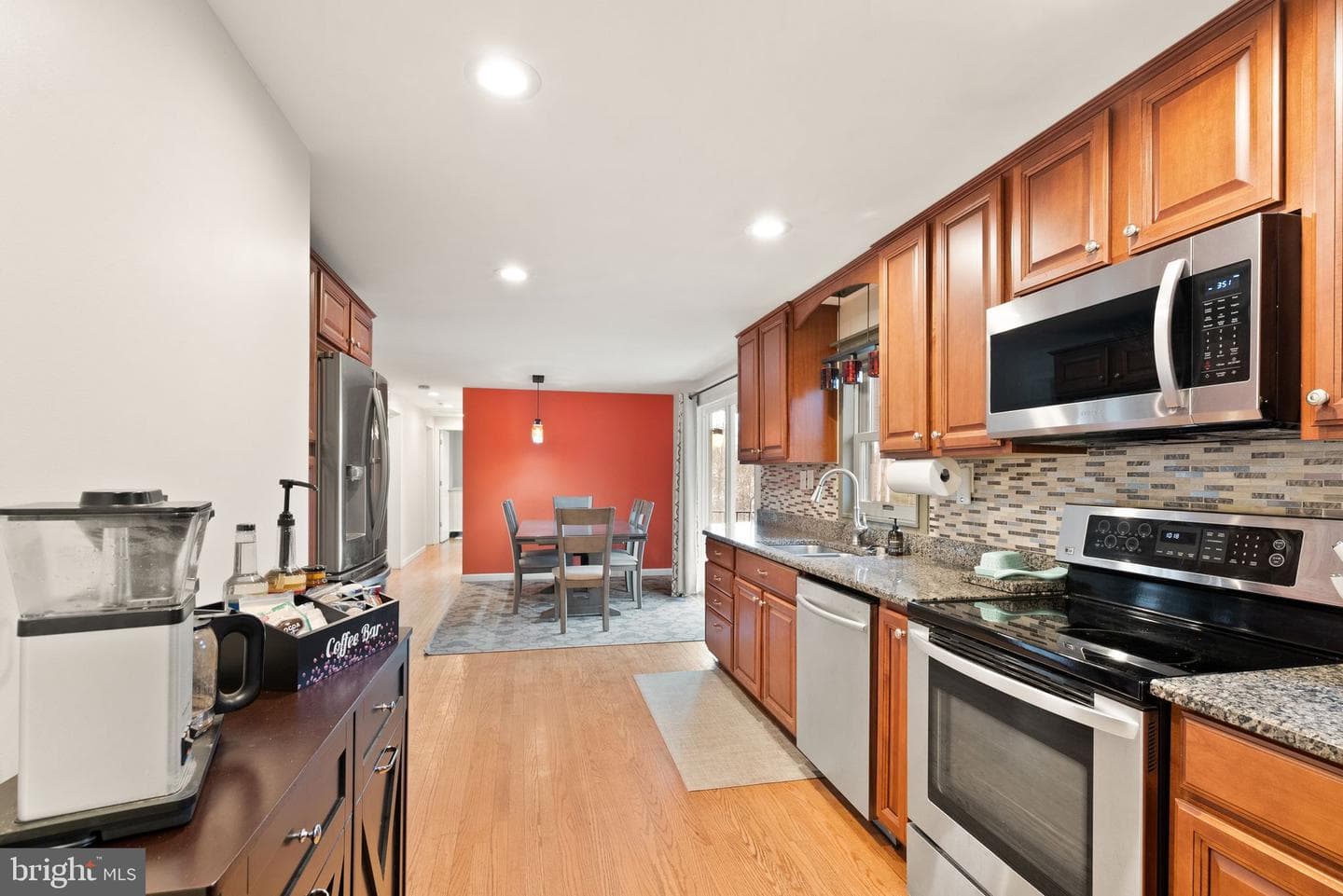 10420 Lake Jackson Drive photo 16