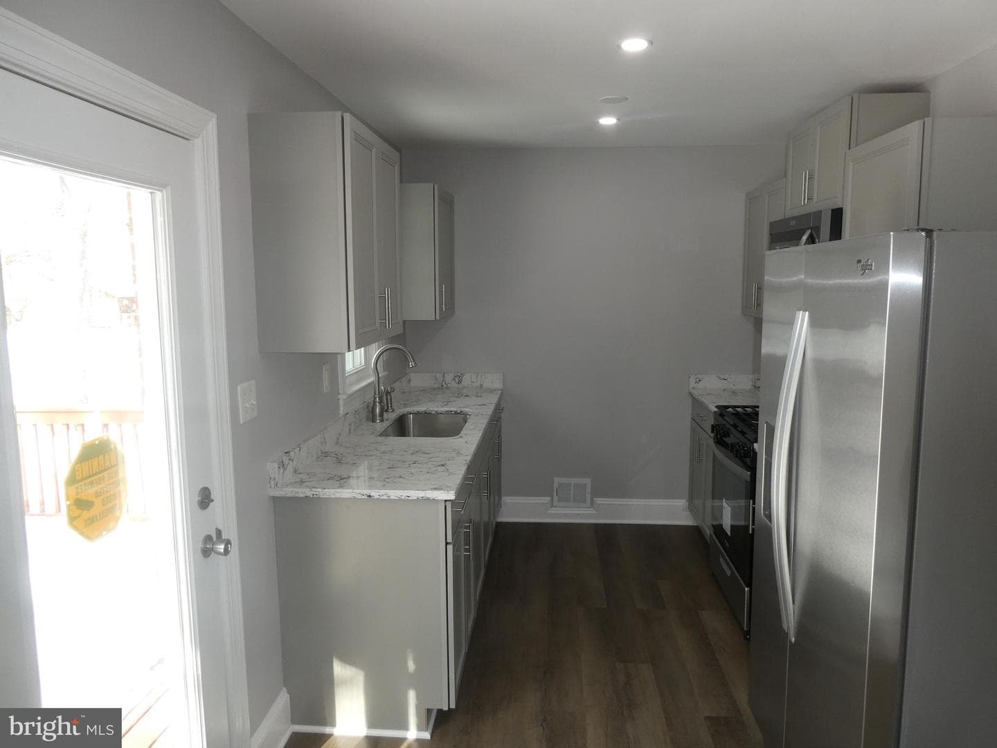 7908 Lomond Court photo 31