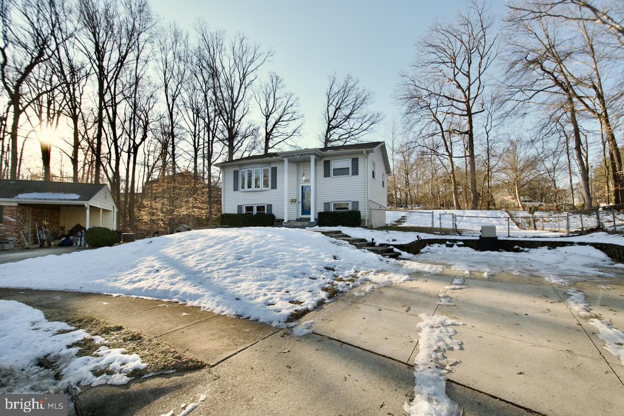 3703 Fairfield Lane photo 2