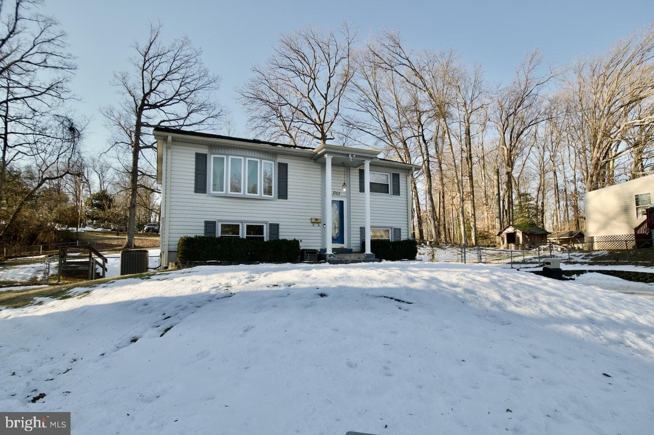 3703 Fairfield Lane photo 7