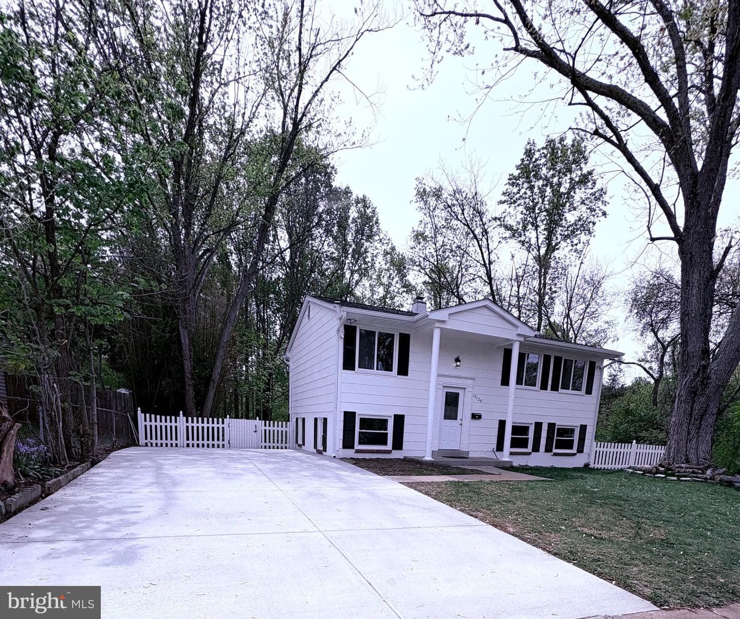 15129 Concord Drive photo 3