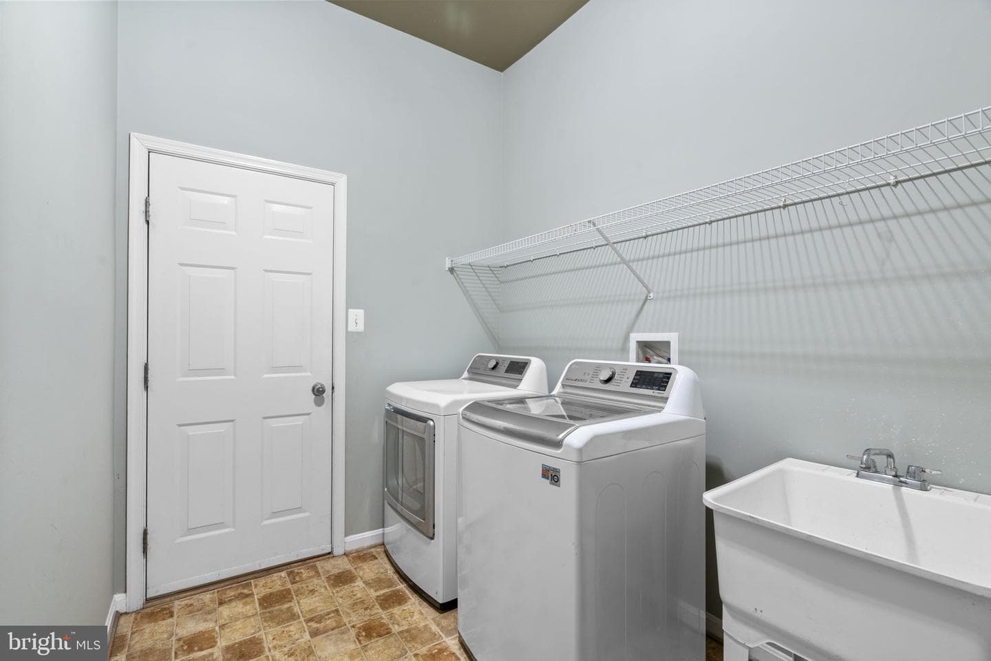 7616 Great Dover Street photo 26