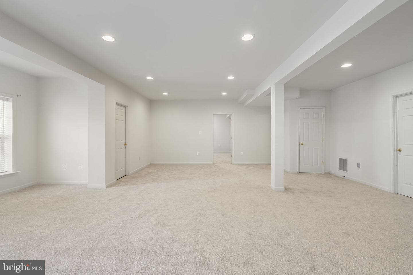 7616 Great Dover Street photo 54