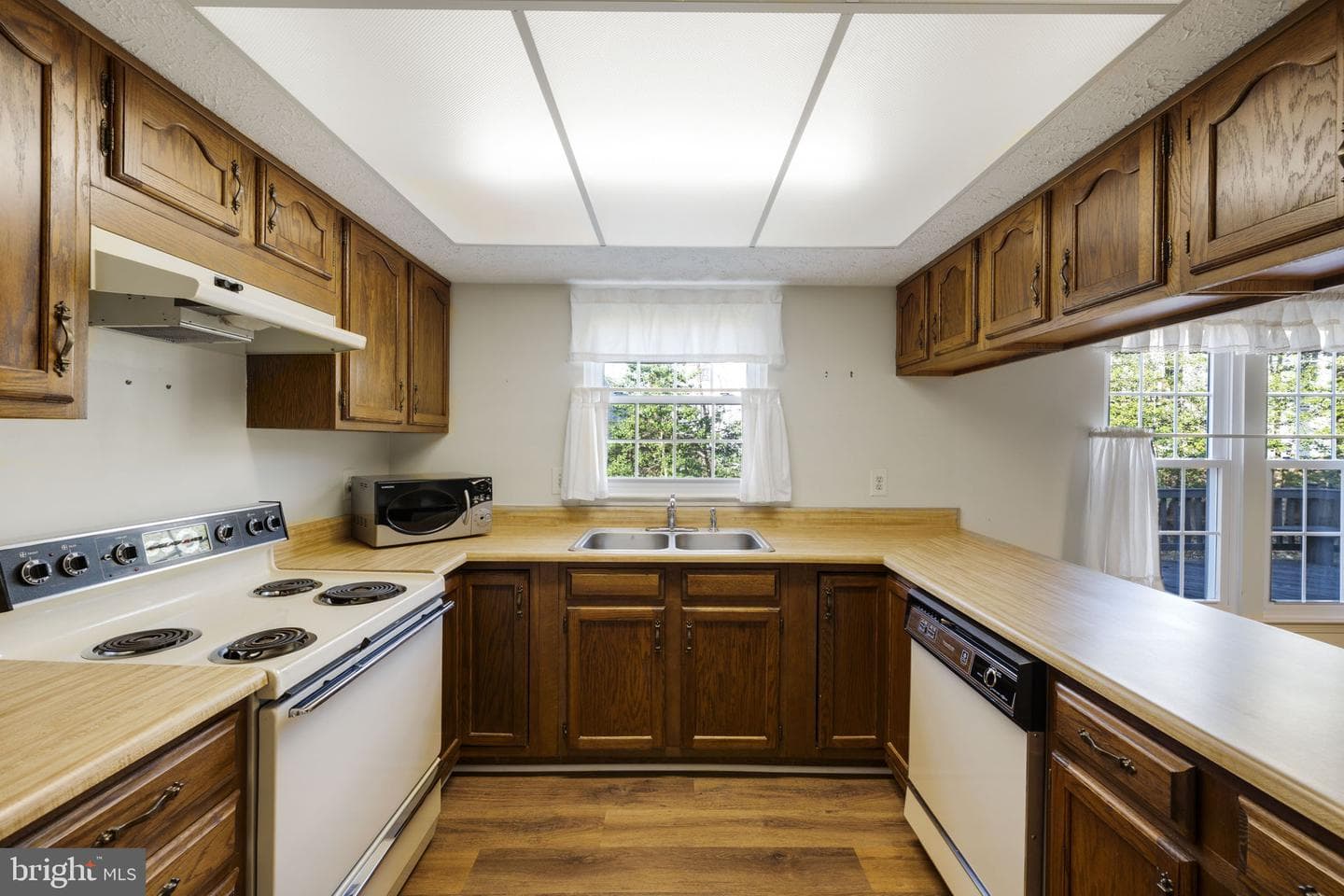 15012 Woodglen Court photo 9