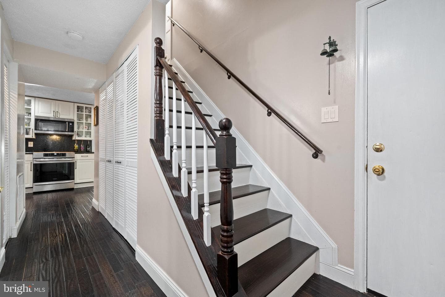 9867 Nimitz Court photo 4