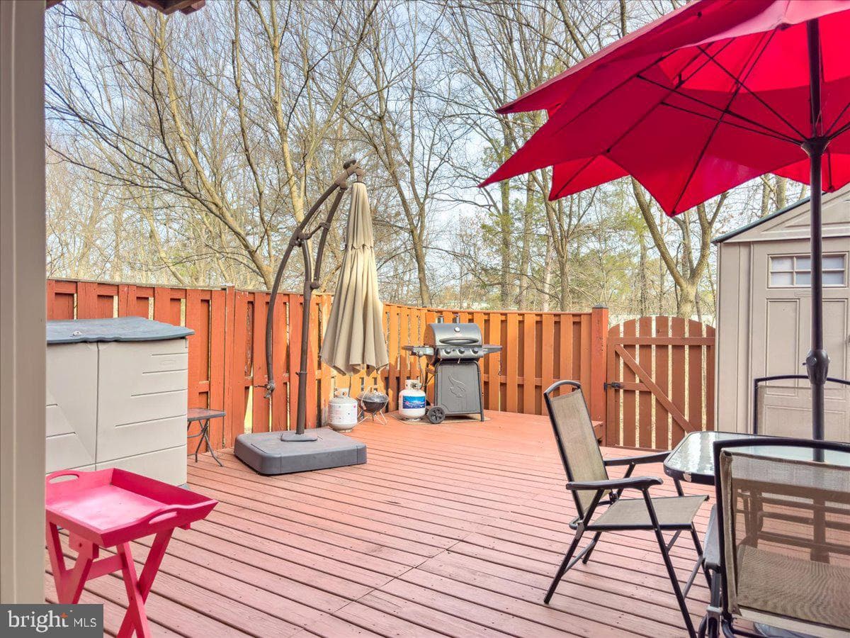 8709 Chorley Way photo 37