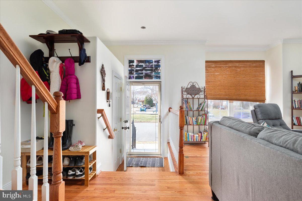8709 Chorley Way photo 7