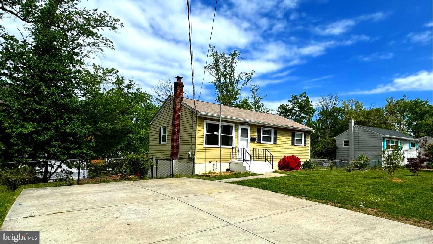 13430 Forest Glen Road photo 2