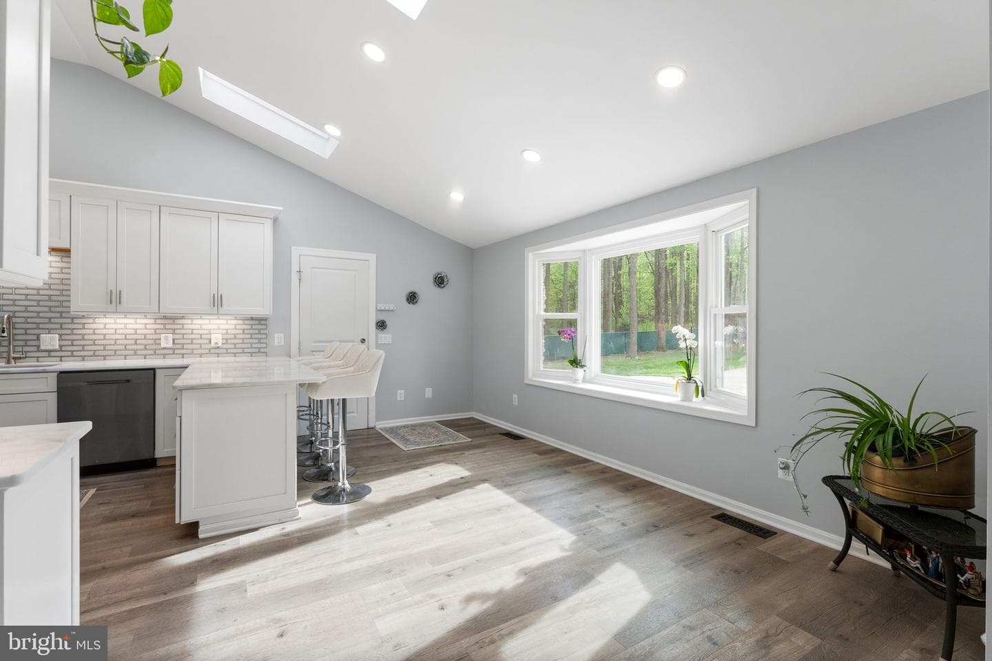 1401 Spring Lake Drive photo 21