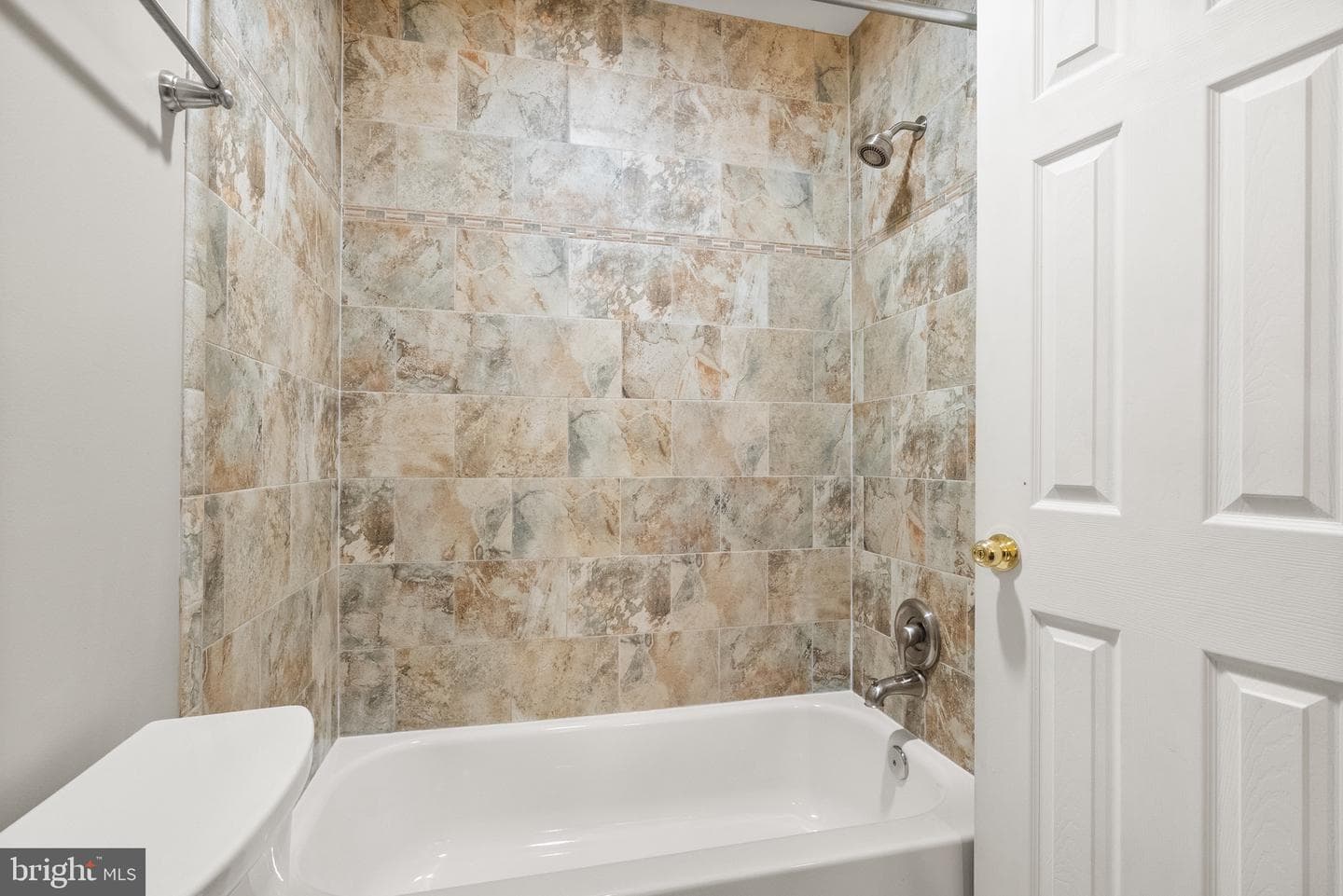 9509 Country Roads Lane photo 27
