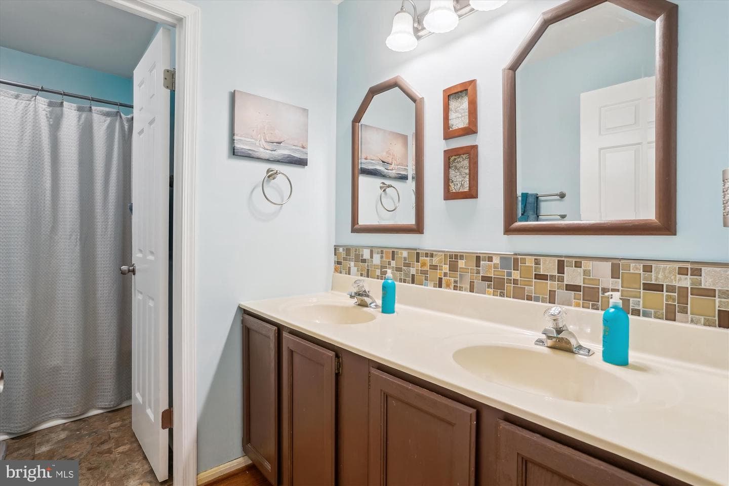 16028 Fairway Drive photo 24