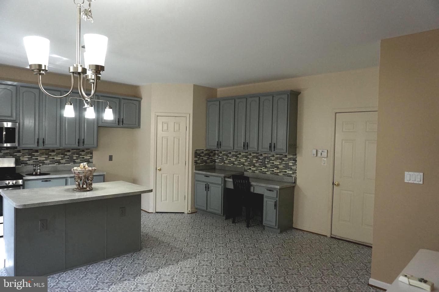 3007 Desert Palm Court photo 13