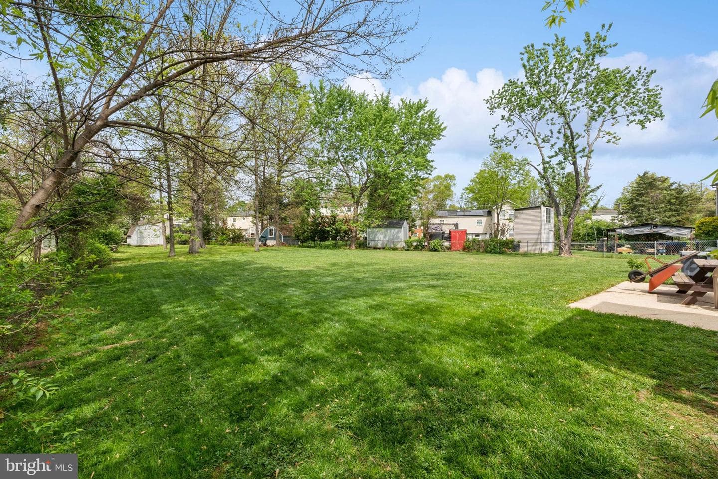 7904 Clifton Street photo 35