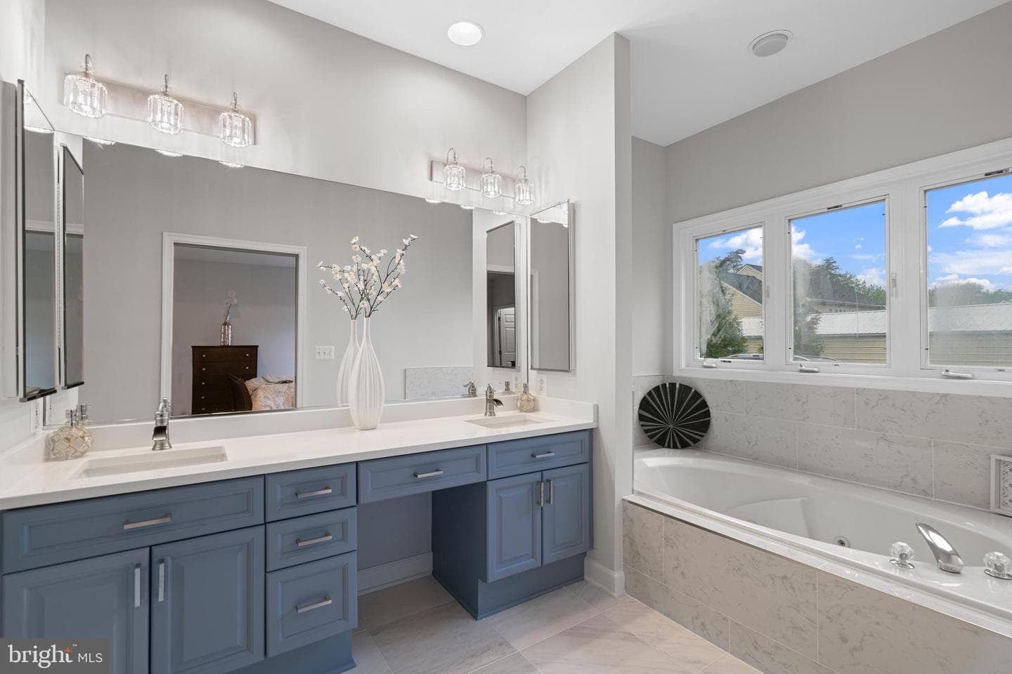 13647 Van Doren Road photo 26