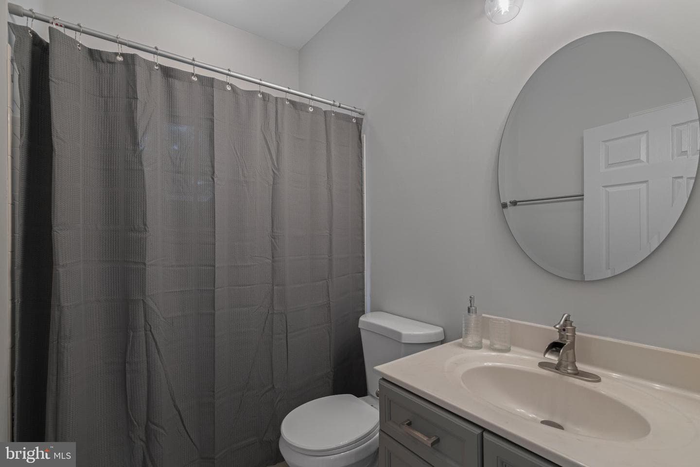 13647 Van Doren Road photo 33