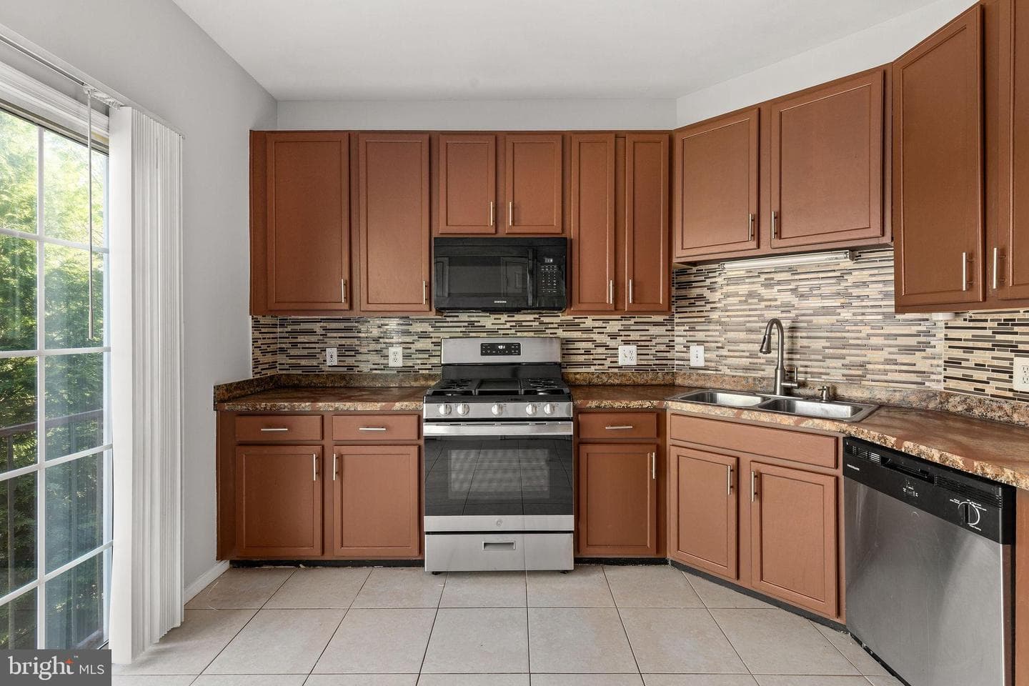10020 Moxleys Ford Lane photo 12