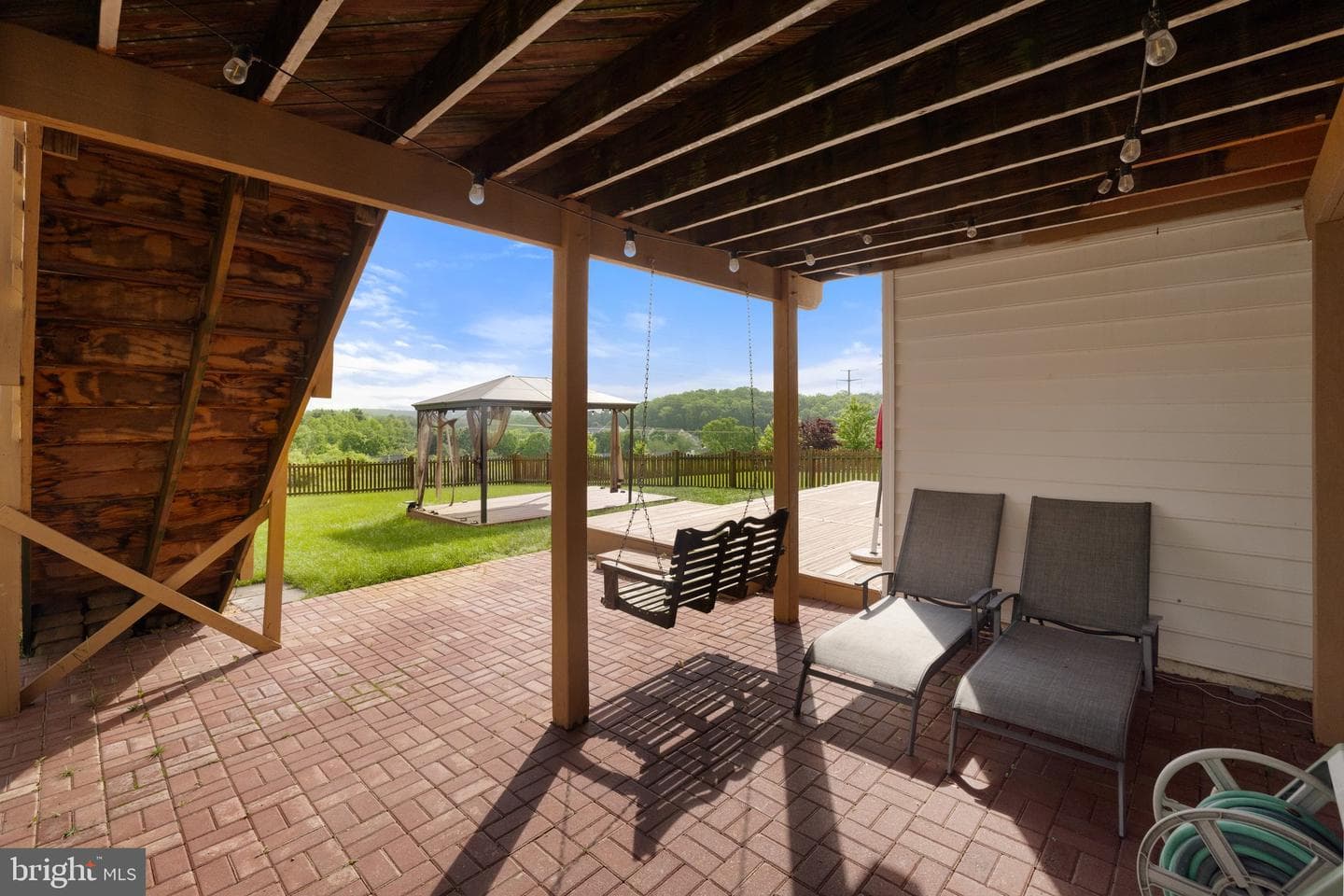 2806 Burrough Hill Lane photo 100