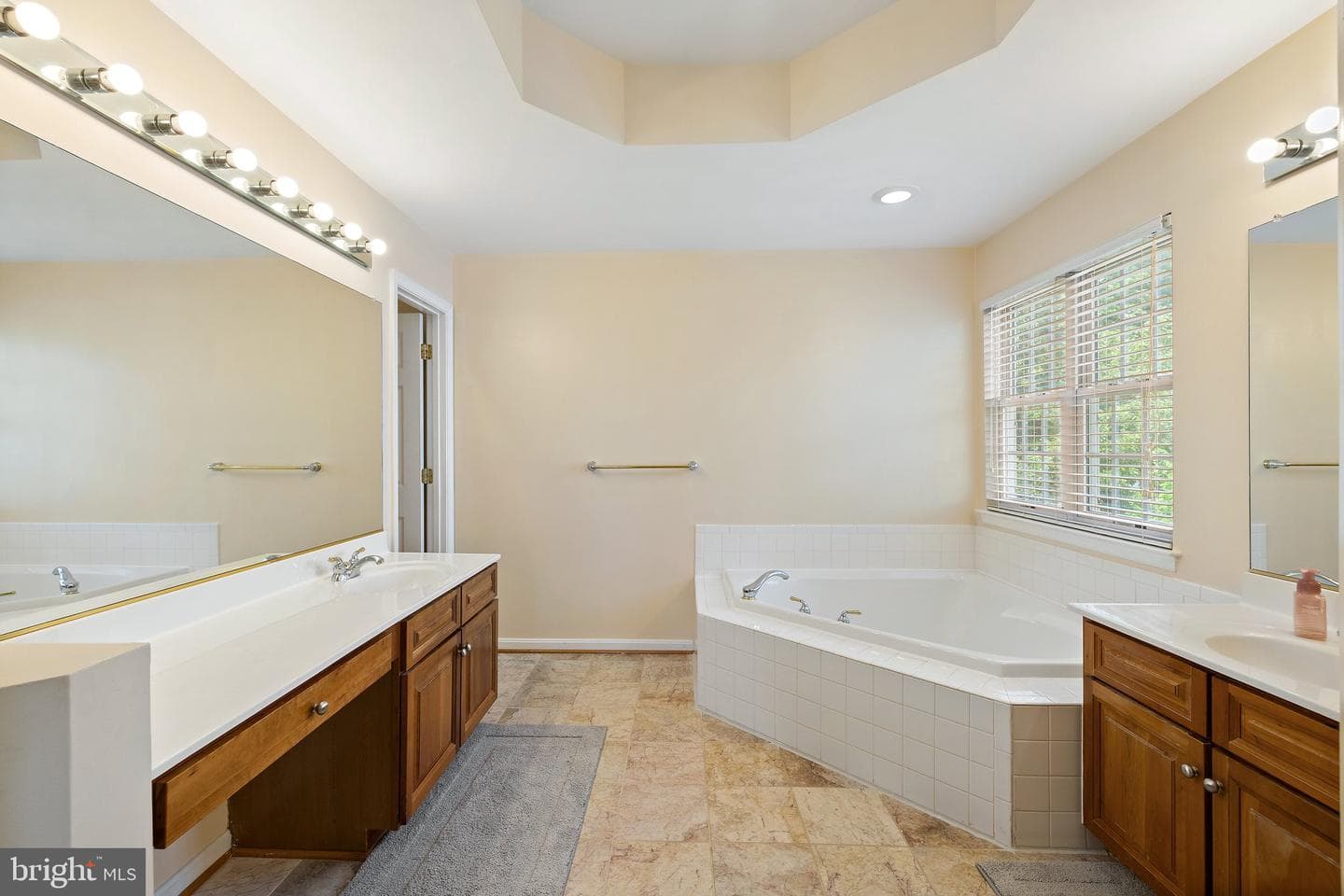 2806 Burrough Hill Lane photo 61