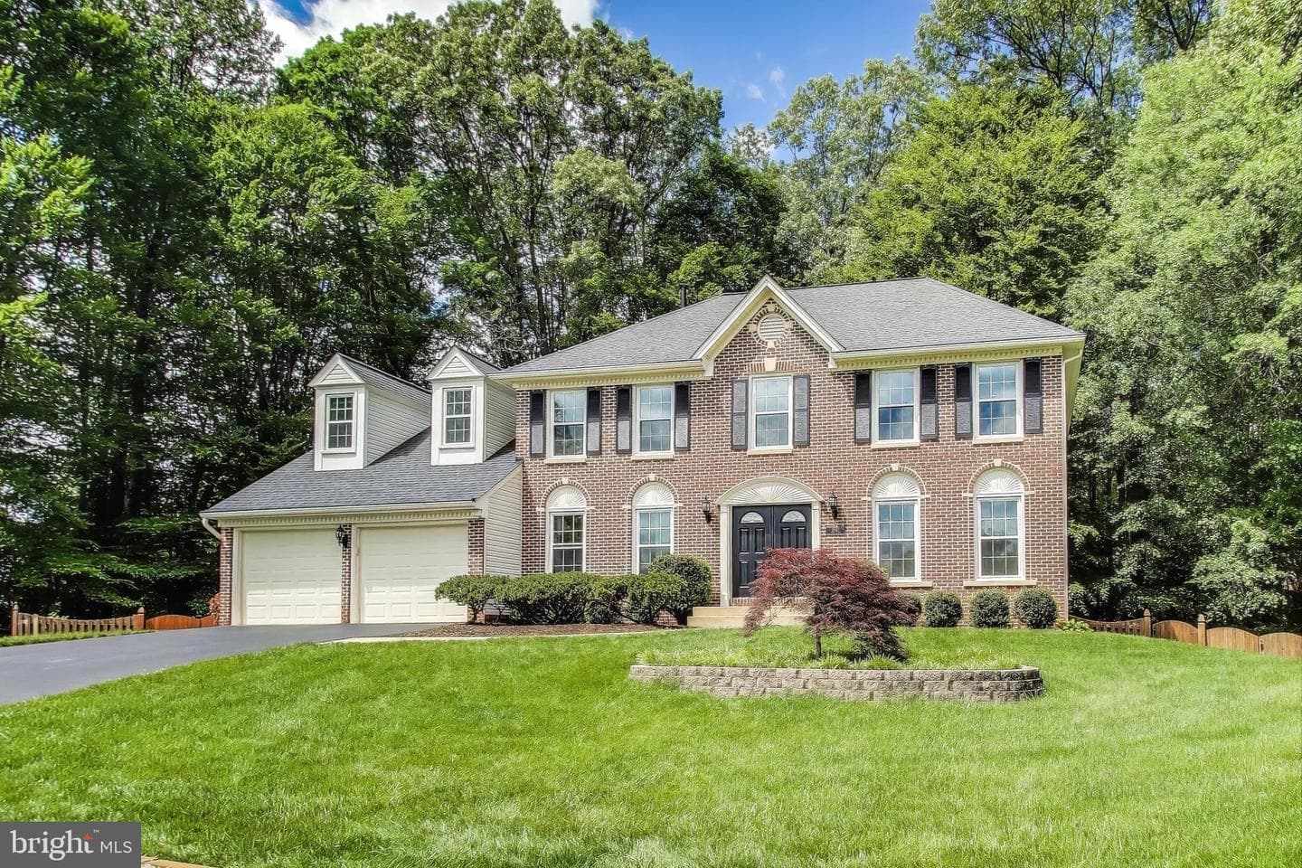 3940 Spirea Court photo 2