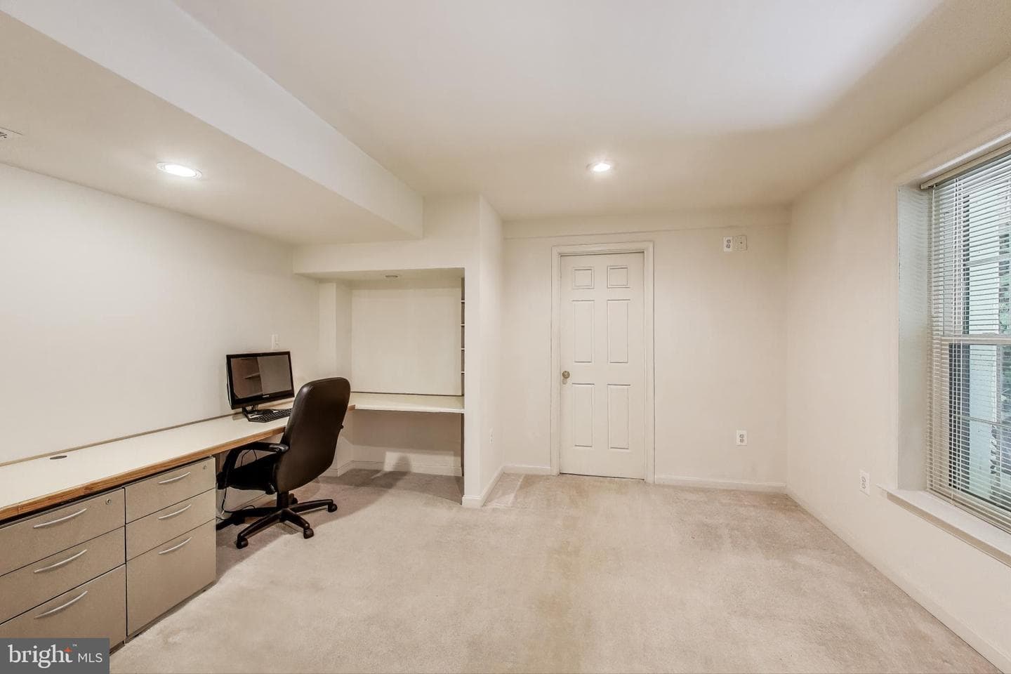 3940 Spirea Court photo 43