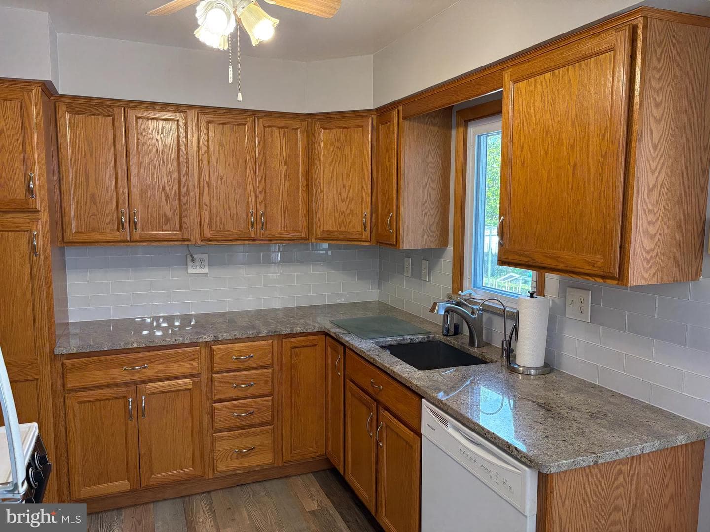 1421 Maryland Avenue photo 23