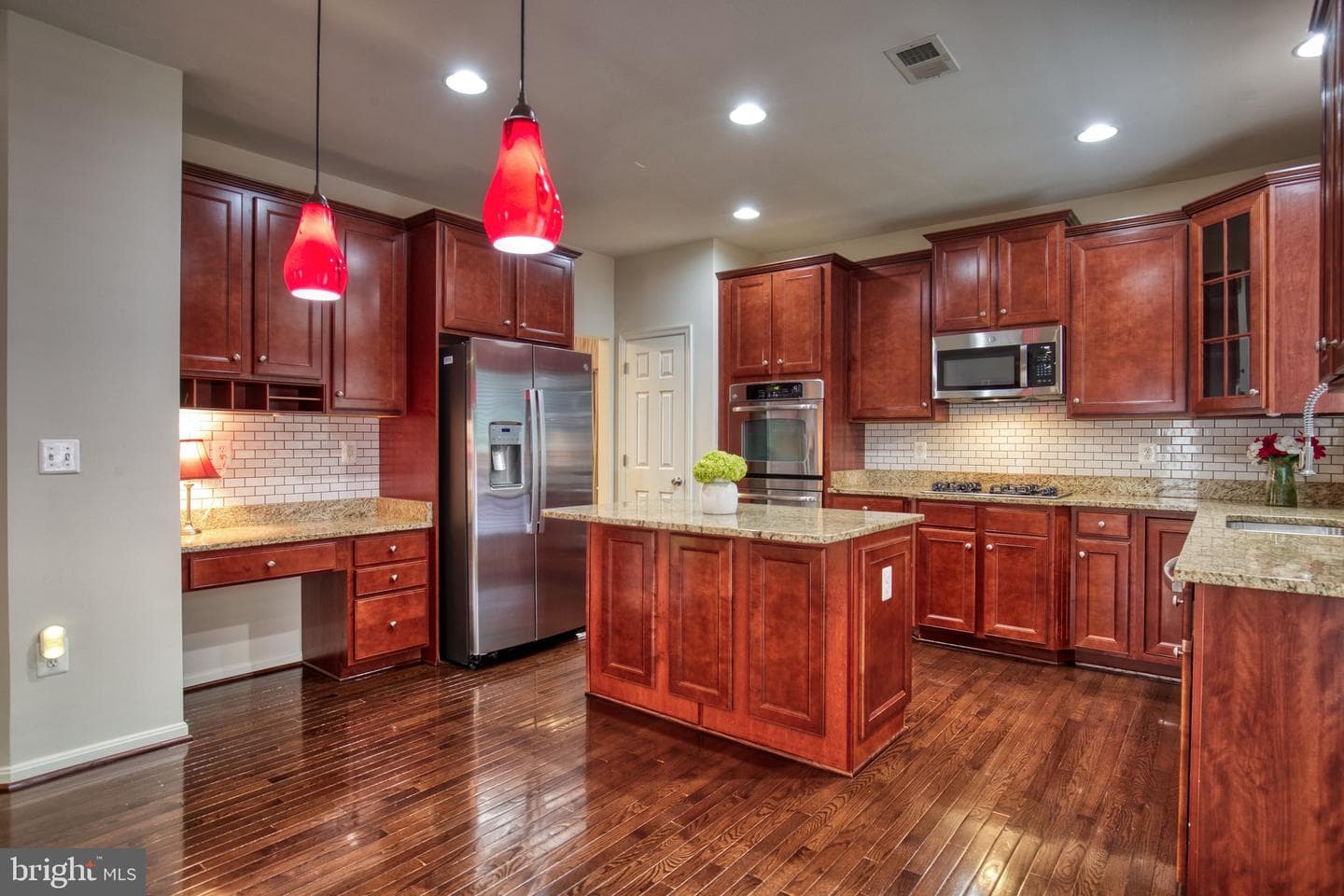4076 Presidential Hill Loop photo 2