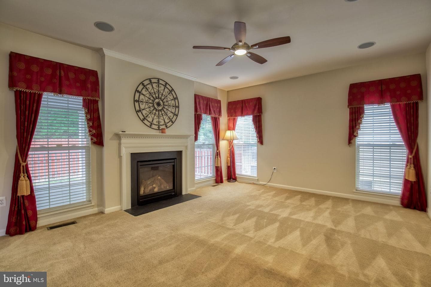 4076 Presidential Hill Loop photo 3