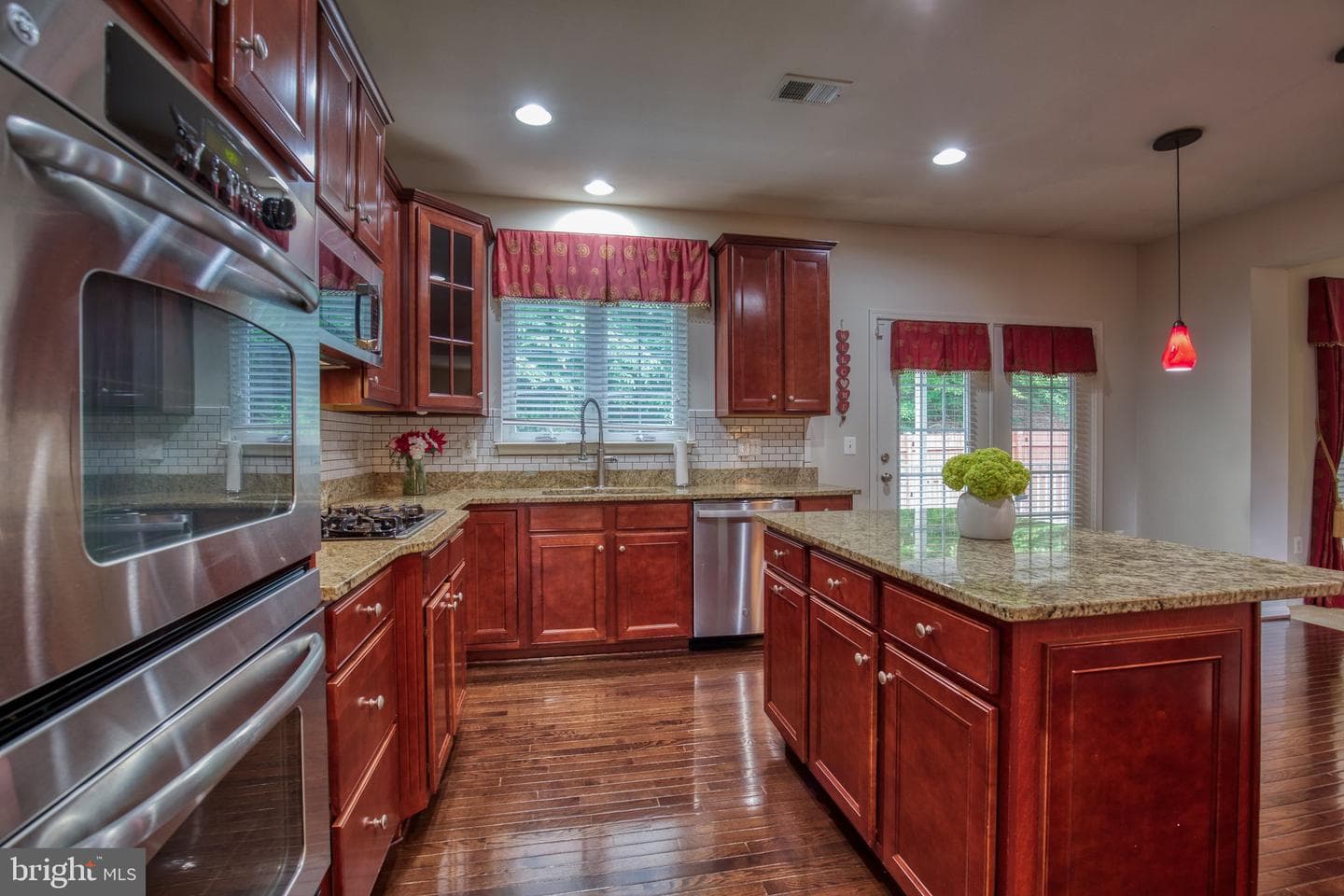4076 Presidential Hill Loop photo 41