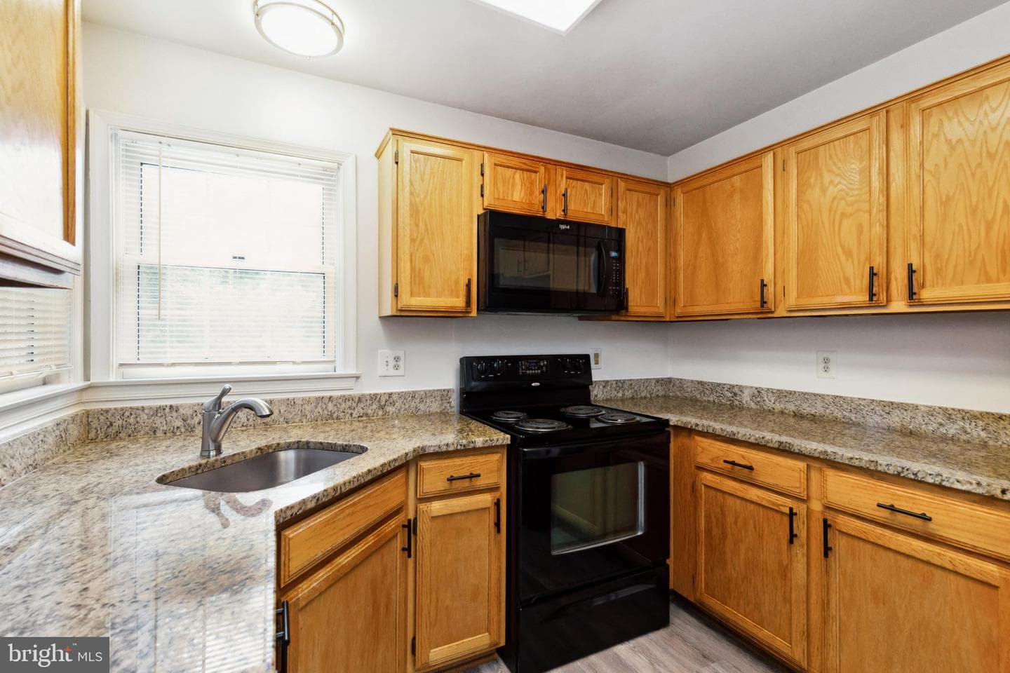 3299 Corcyra Court photo 9