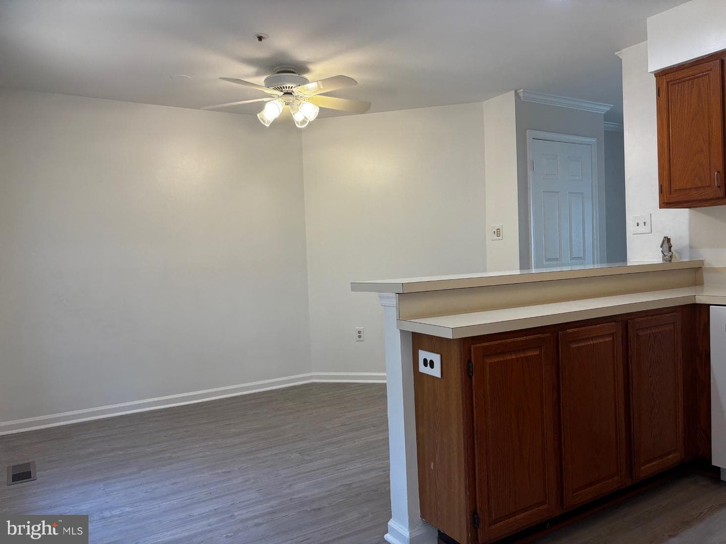 7930 Blue Gray Circle photo 13