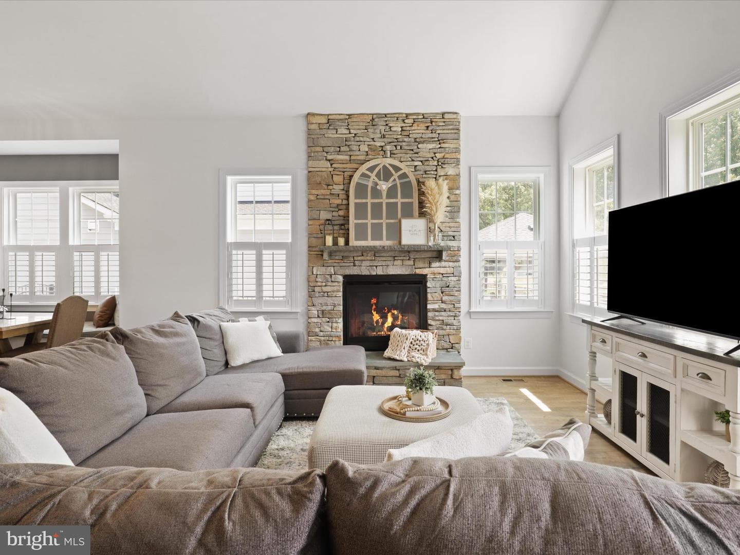 18206 Thunderbolt Road photo 17