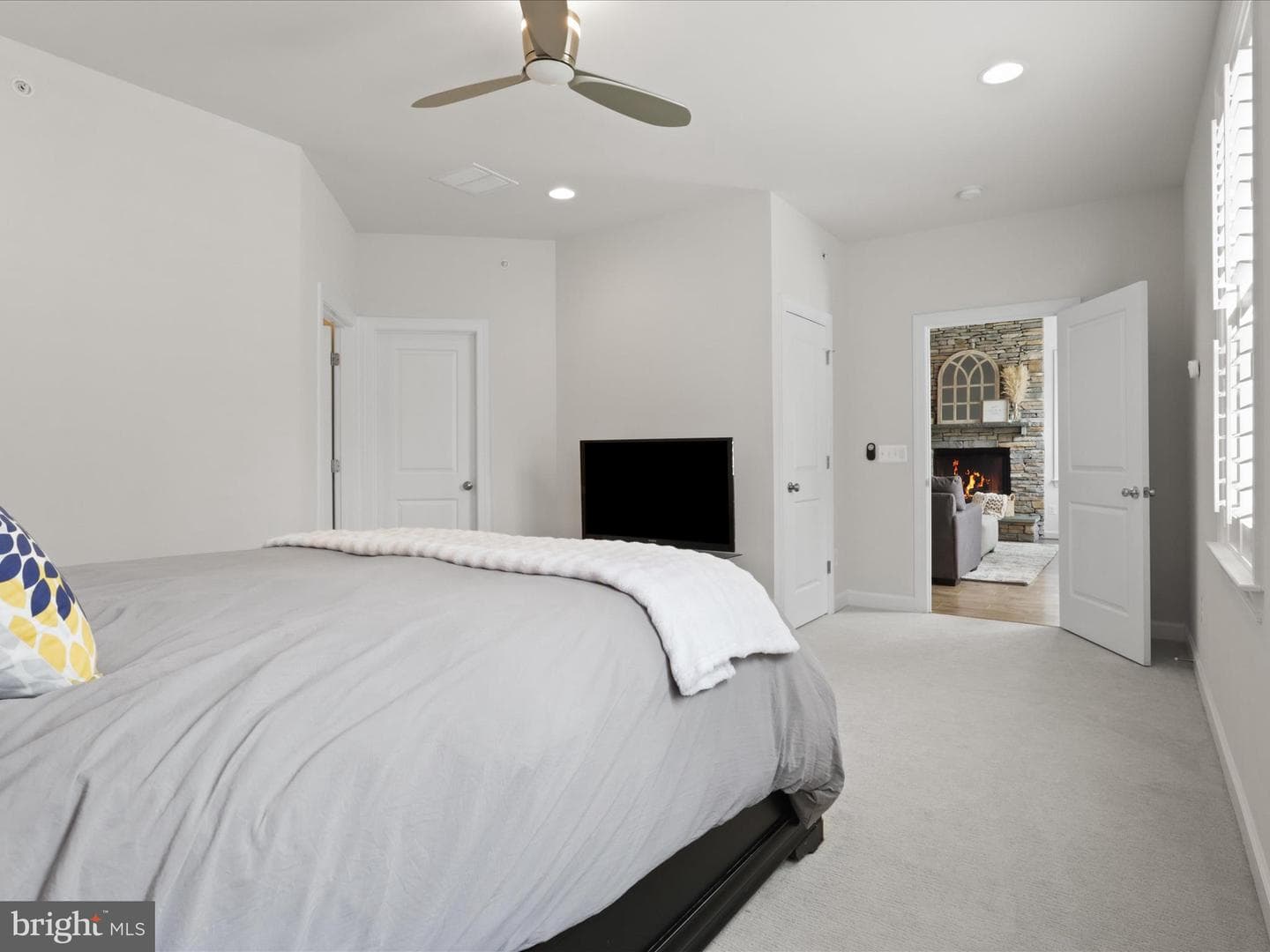18206 Thunderbolt Road photo 21