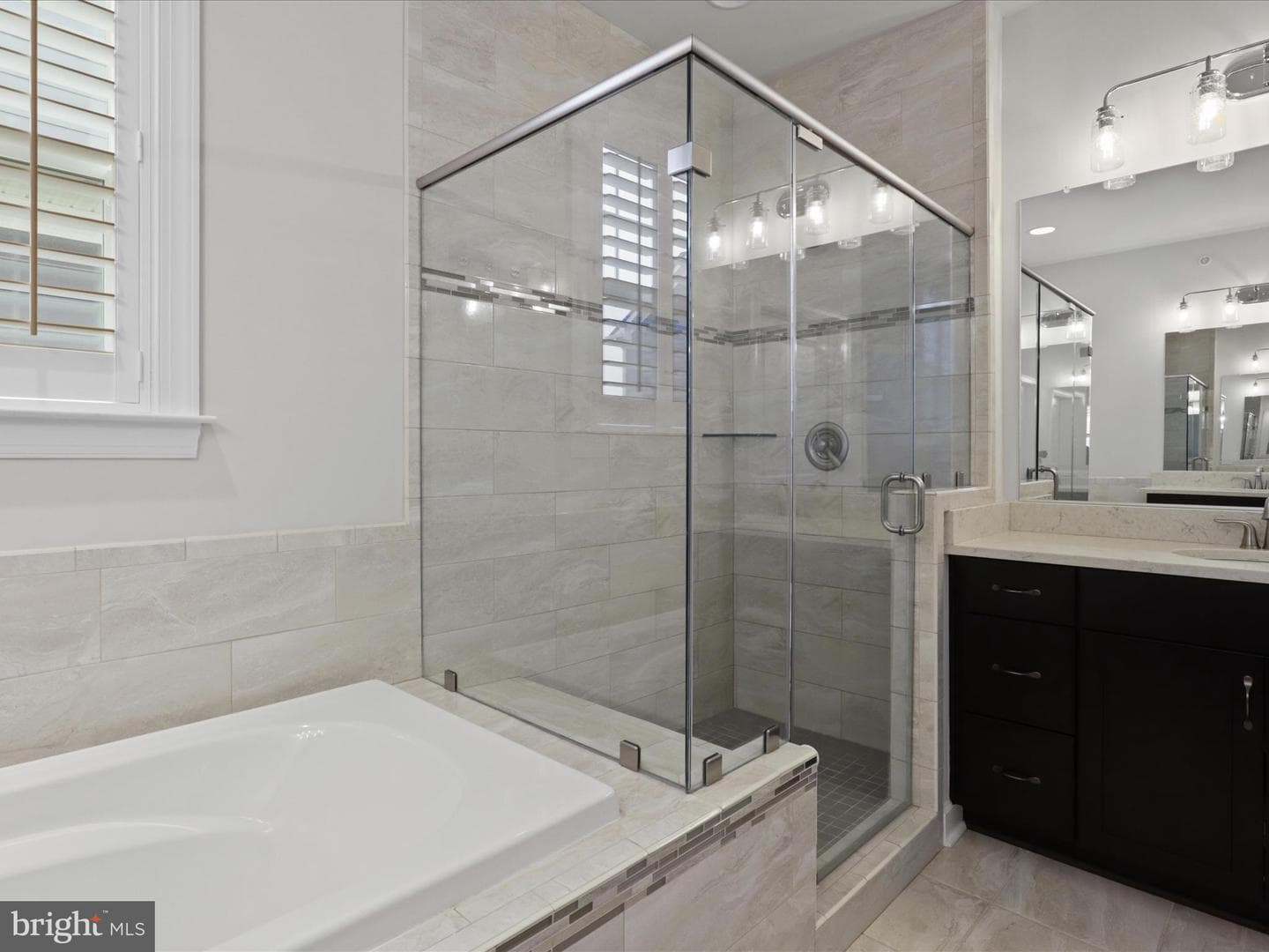 18206 Thunderbolt Road photo 25