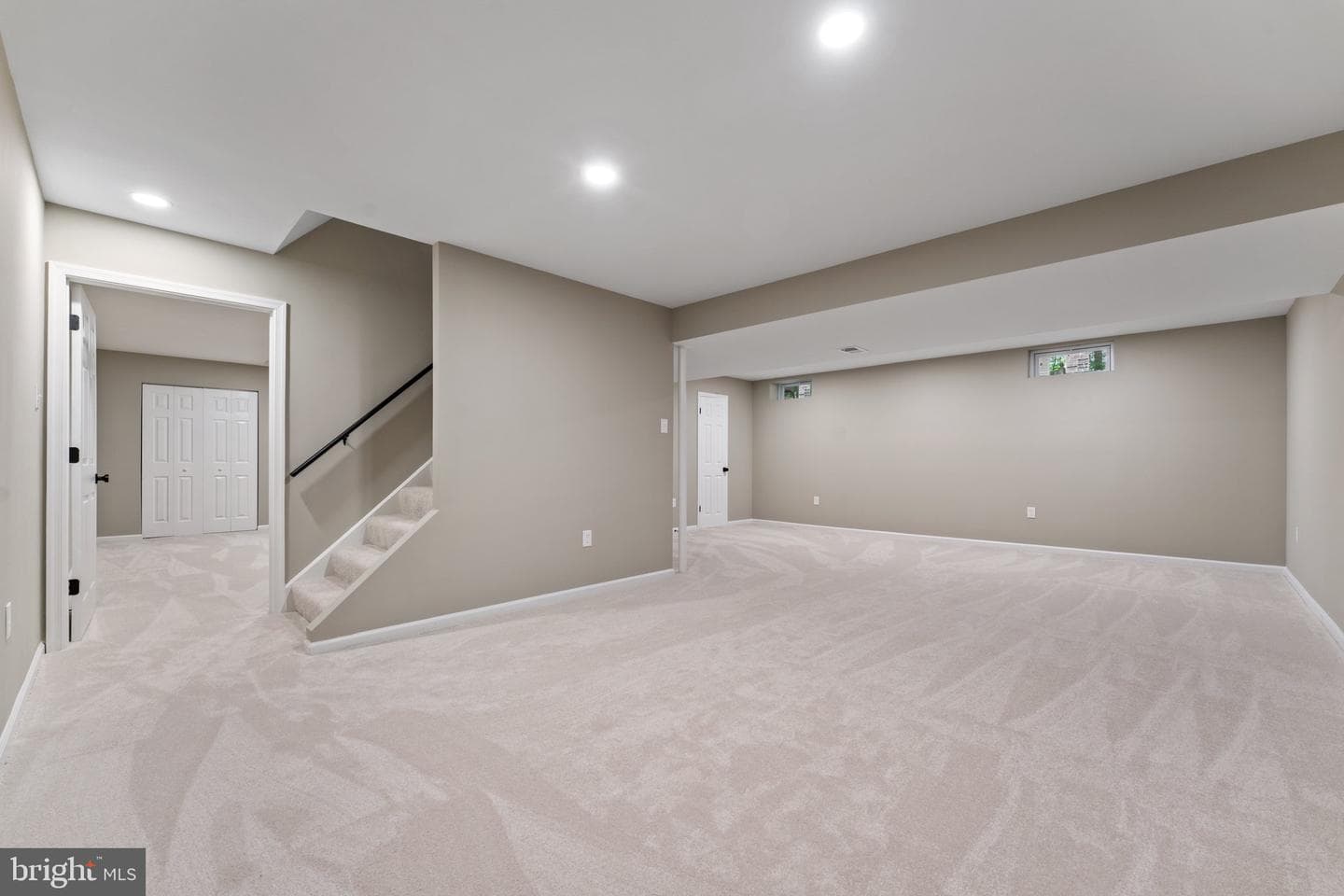 15706 Beacon Court photo 39