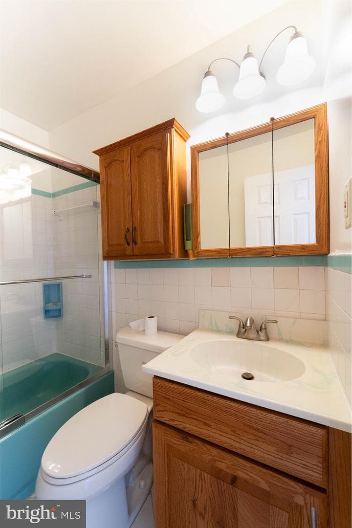4153 Bassett Court photo 8