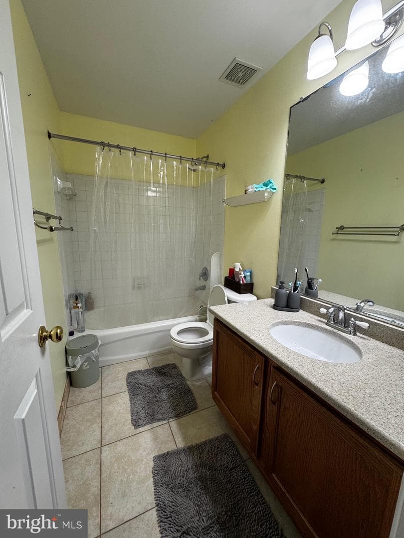 6813 Avalon Isle Way photo 15