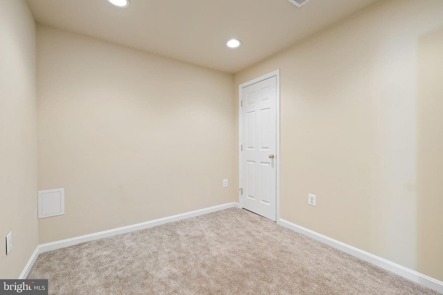 10024 Darnaway Court photo 34