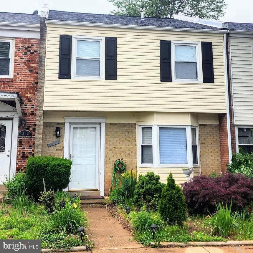 7817 W Point Court photo 2