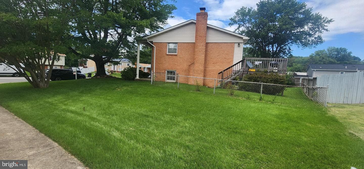 4811 Kirkdale Drive photo 4