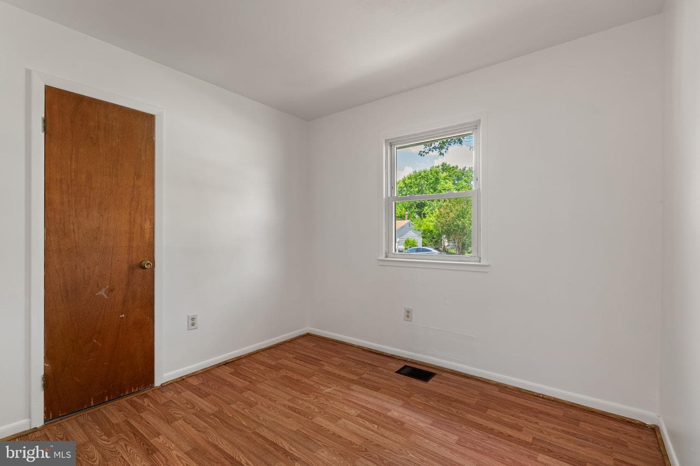 13223 Hawthorn Lane photo 21